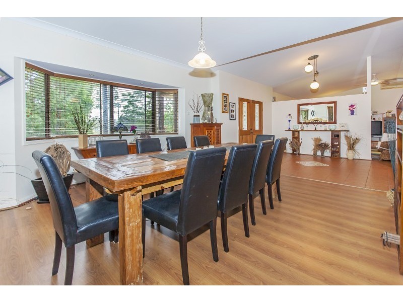 1 Dawneta Court, Warner QLD 4500