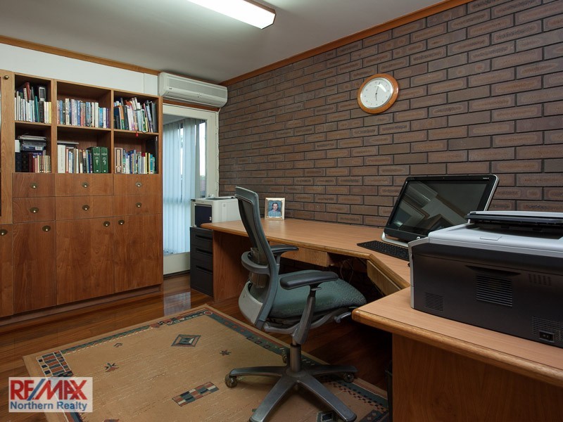 25 Chivalry Street, Bray Park QLD 4500