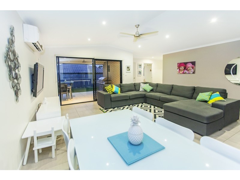 32 Ballyalla Crescent, Warner QLD 4500