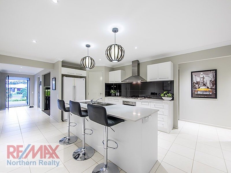 12 Emily St, Warner QLD 4500