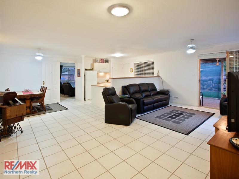 54 Marina Crt, Eatons Hill QLD 4037