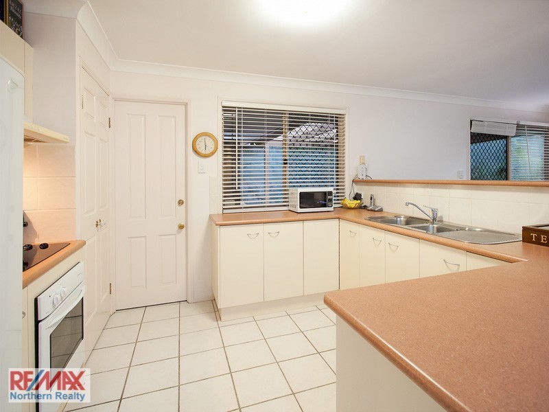 54 Marina Crt, Eatons Hill QLD 4037