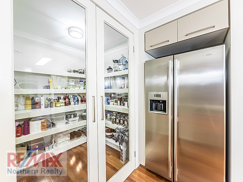 9 Silverbirch Place, Bridgeman Downs QLD 4035