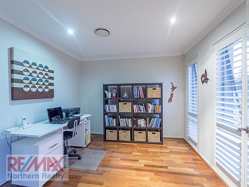 9 Silverbirch Place, Bridgeman Downs QLD 4035