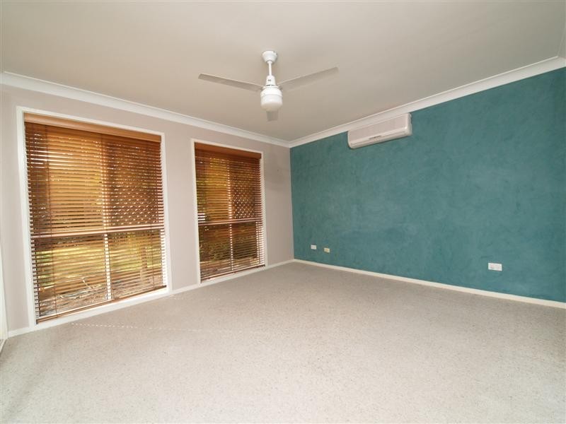 65 Cashmere Lane, Cashmere QLD 4500