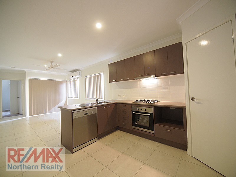 2/9 Creekside Court, Everton Hills QLD 4053