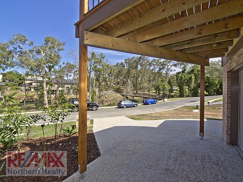 2/9 Creekside Court, Everton Hills QLD 4053