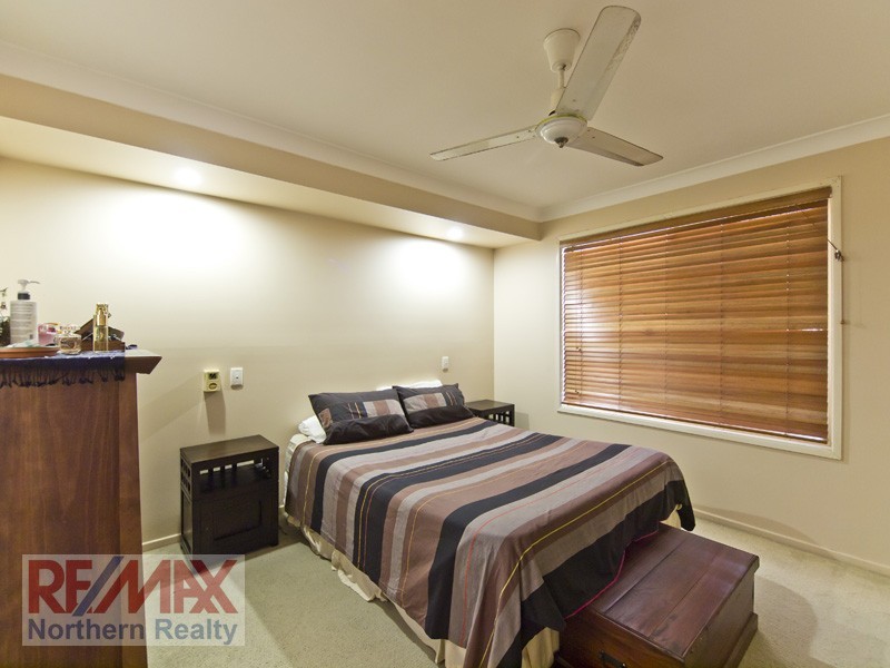 30 Flamingo Drive, Albany Creek QLD 4035