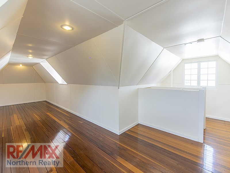 121 Maine Road, Clontarf QLD 4019
