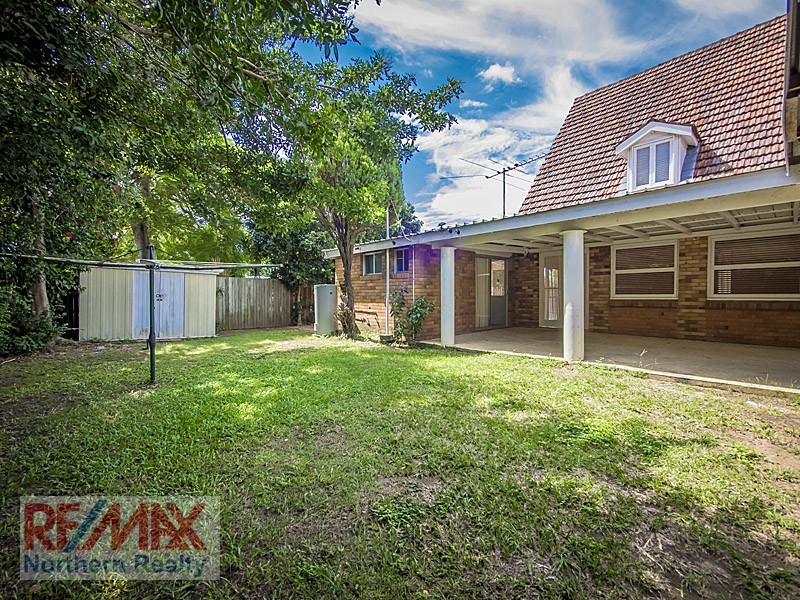 121 Maine Road, Clontarf QLD 4019