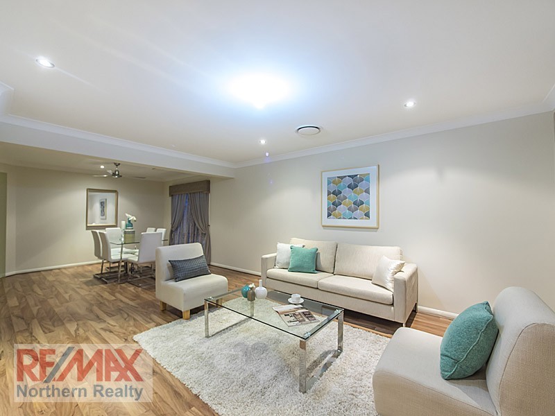 8 Shallows Court, Eatons Hill QLD 4037