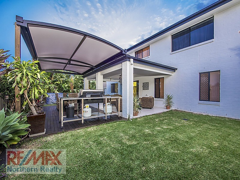 8 Shallows Court, Eatons Hill QLD 4037