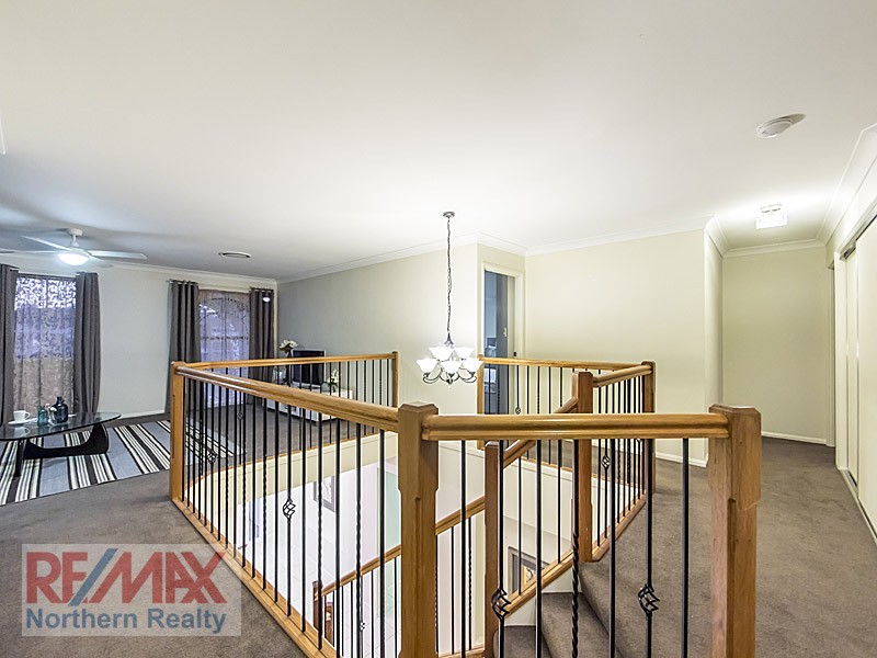 8 Shallows Court, Eatons Hill QLD 4037