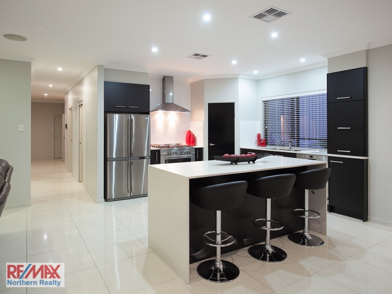 27 Pardalote Place, Cashmere QLD 4500