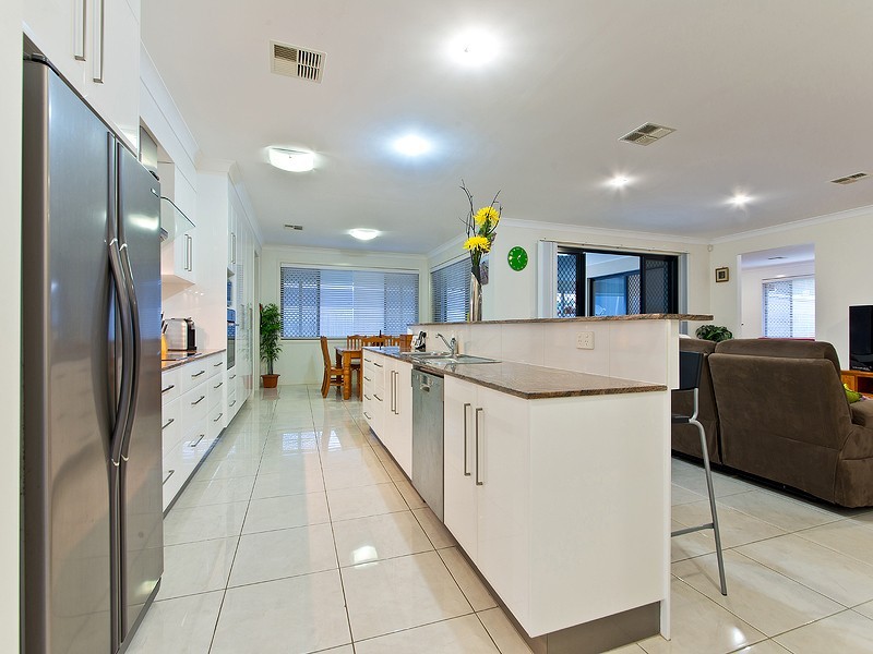 21 Amanda June Close, Joyner QLD 4500