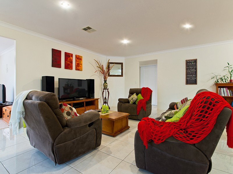 21 Amanda June Close, Joyner QLD 4500