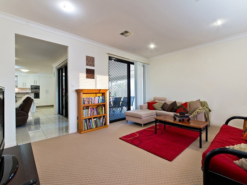 21 Amanda June Close, Joyner QLD 4500