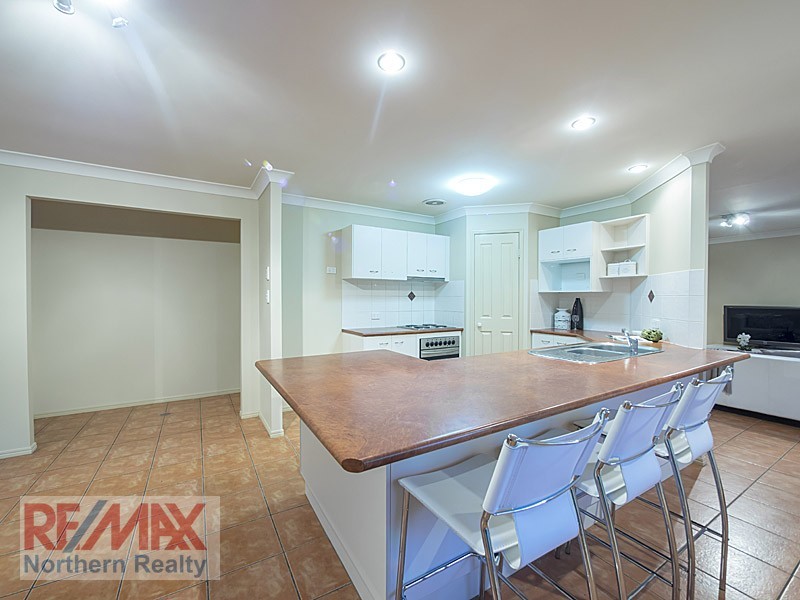 1 Excelcia Ct, Eatons Hill QLD 4037