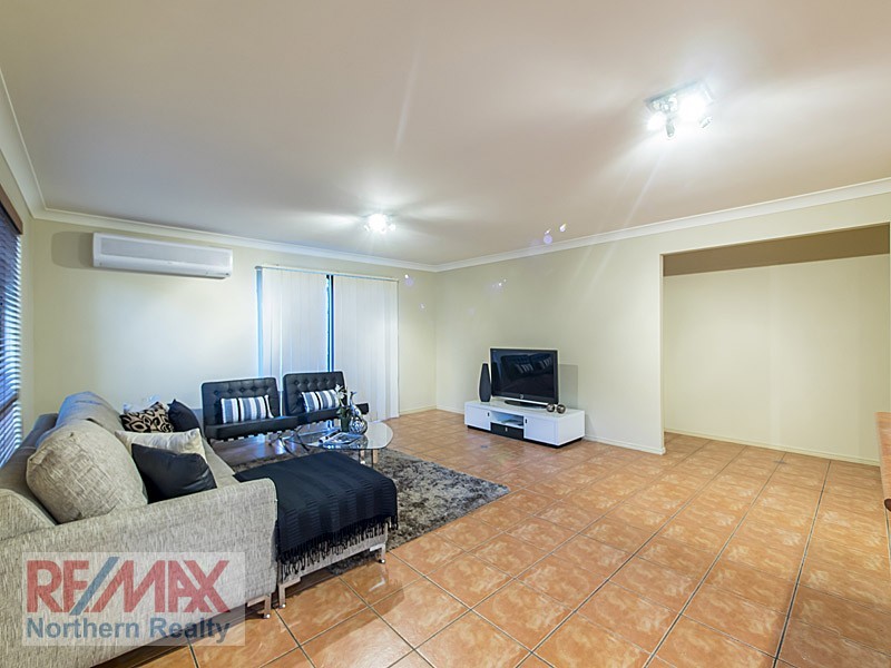 1 Excelcia Ct, Eatons Hill QLD 4037
