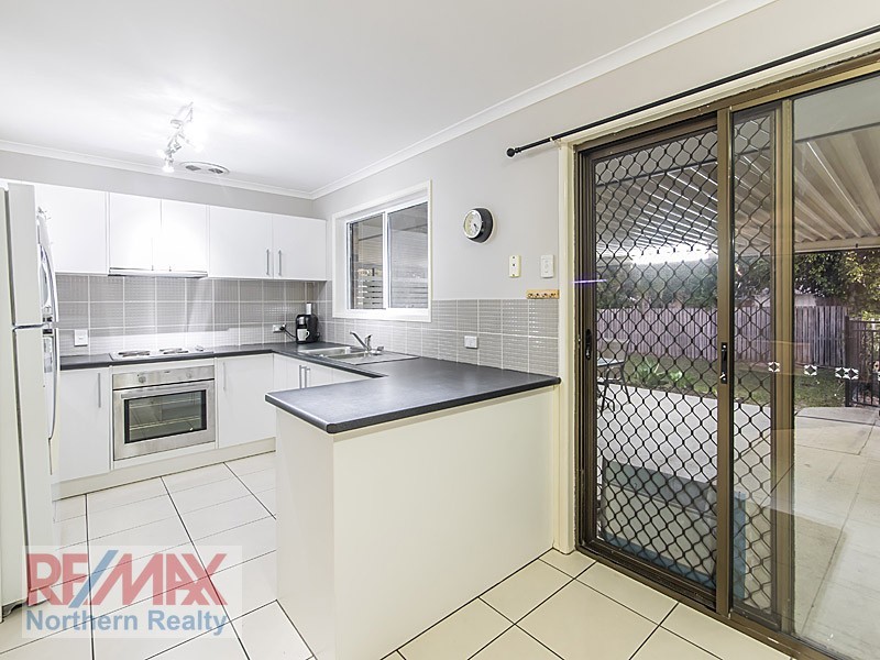 11 Raphael Court, Morayfield QLD 4506