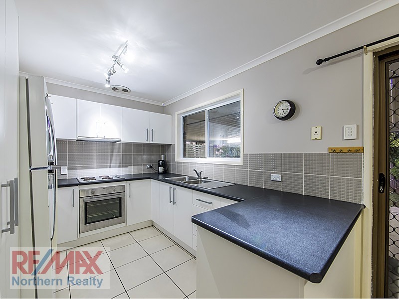 11 Raphael Court, Morayfield QLD 4506