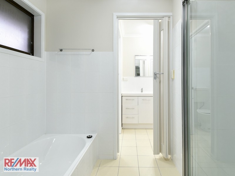 8 Teenan Street, Ferny Hills QLD 4055