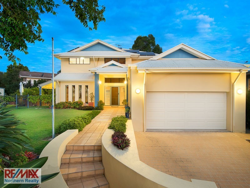 10 Camara Court, Eatons Hill QLD 4037
