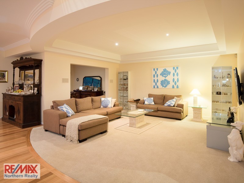 10 Camara Court, Eatons Hill QLD 4037