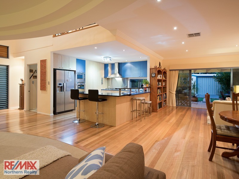 10 Camara Court, Eatons Hill QLD 4037