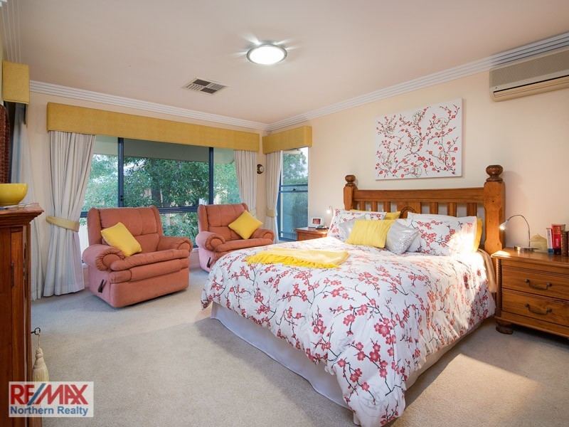 10 Camara Court, Eatons Hill QLD 4037