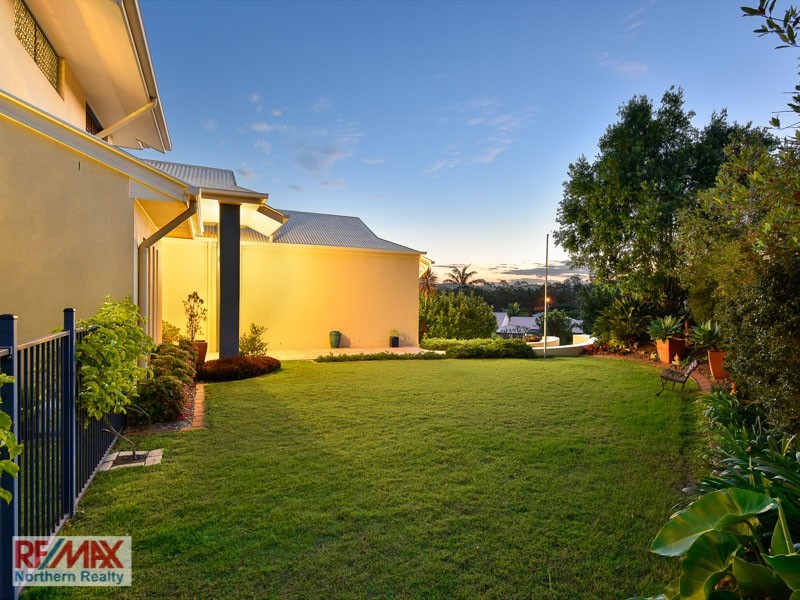 10 Camara Court, Eatons Hill QLD 4037