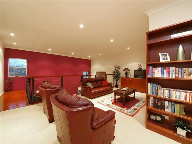 10 Calais Court, Joyner QLD 4500