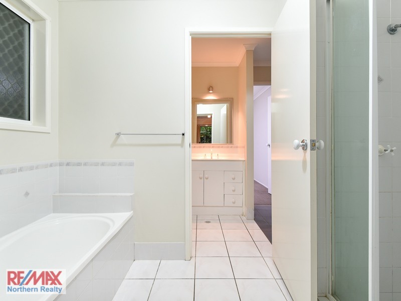 10 April Ct, Joyner QLD 4500