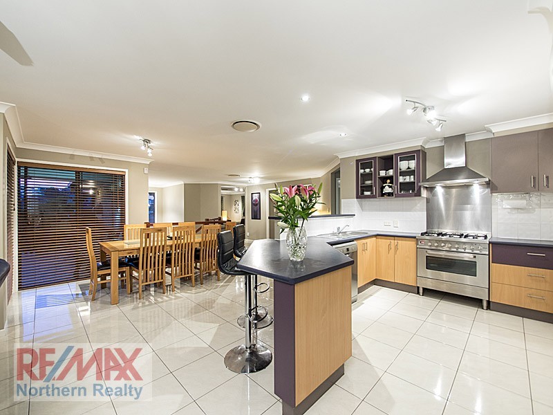 11 Bassino ct, Eatons Hill QLD 4037