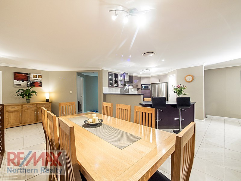 11 Bassino ct, Eatons Hill QLD 4037