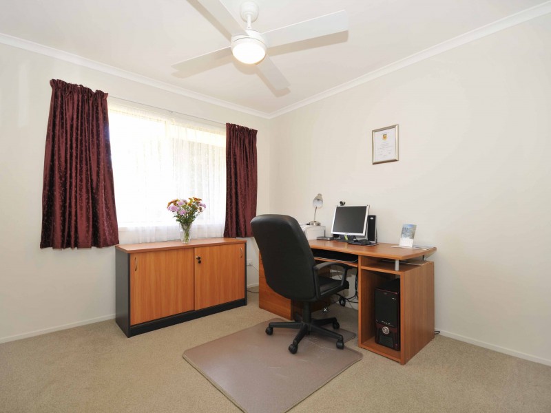 24 Bayberry Cres, Warner QLD 4500