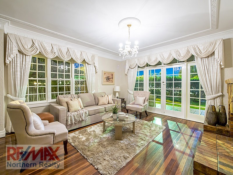 121 Maine Rd, Clontarf QLD 4019