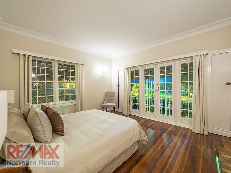 121 Maine Rd, Clontarf QLD 4019