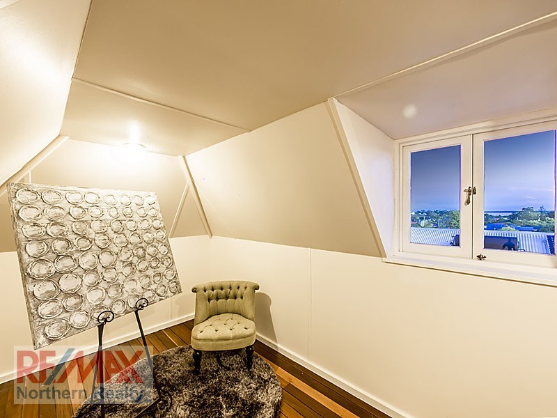 121 Maine Rd, Clontarf QLD 4019