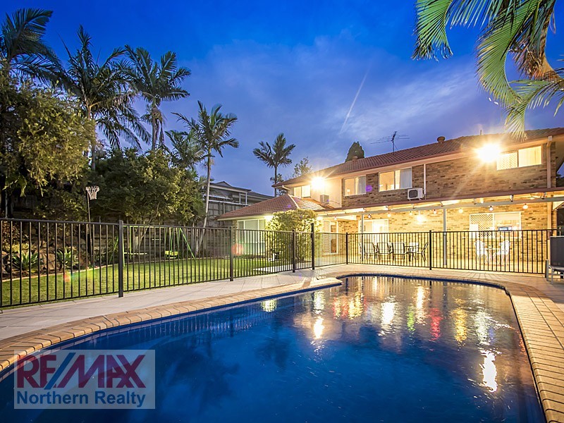 60 Oakmont Crescent, Albany Creek QLD 4035