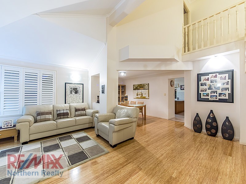 60 Oakmont Crescent, Albany Creek QLD 4035