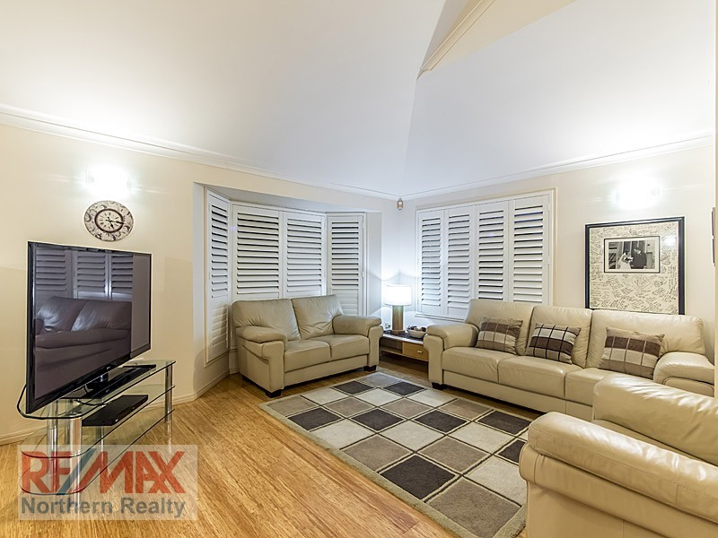 60 Oakmont Crescent, Albany Creek QLD 4035