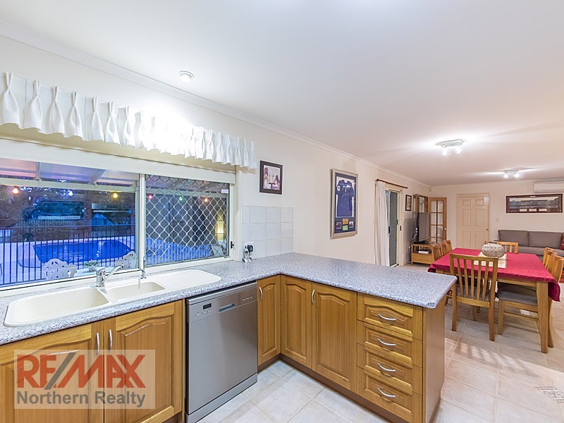 60 Oakmont Crescent, Albany Creek QLD 4035