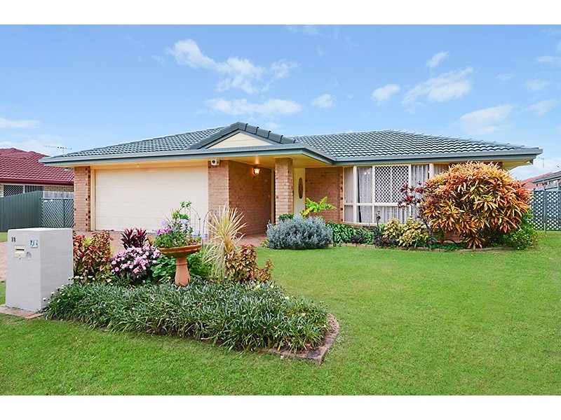 18 Lorenc Place, Bridgeman Downs QLD 4035