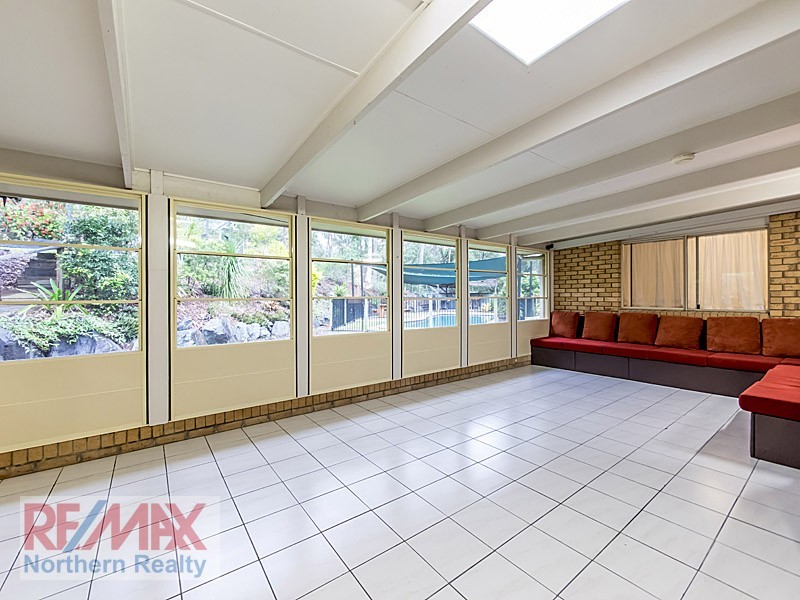 67 CASHMERE LANE, Cashmere QLD 4500