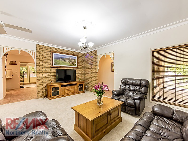 67 CASHMERE LANE, Cashmere QLD 4500