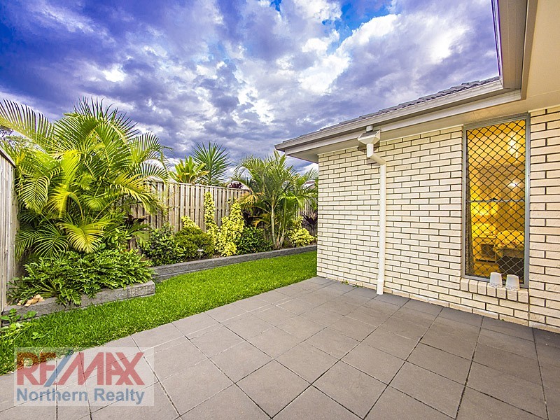 8 Moreton Street, Fitzgibbon QLD 4018