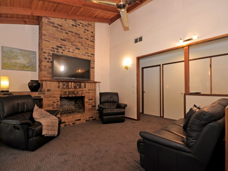 20 Pinecone Ct, Bunya QLD 4055