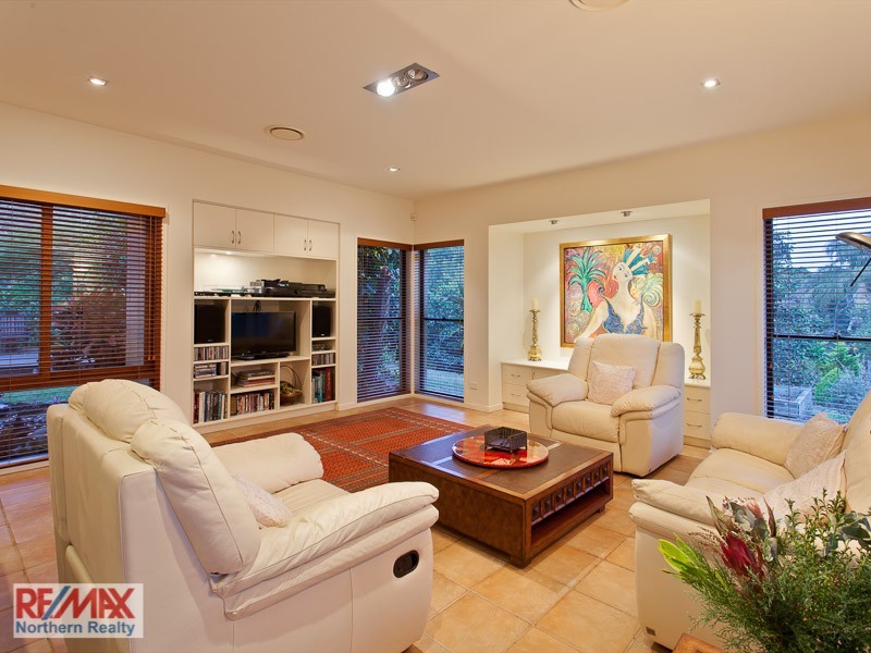 2 Birdwood Drive, Samford Valley QLD 4520