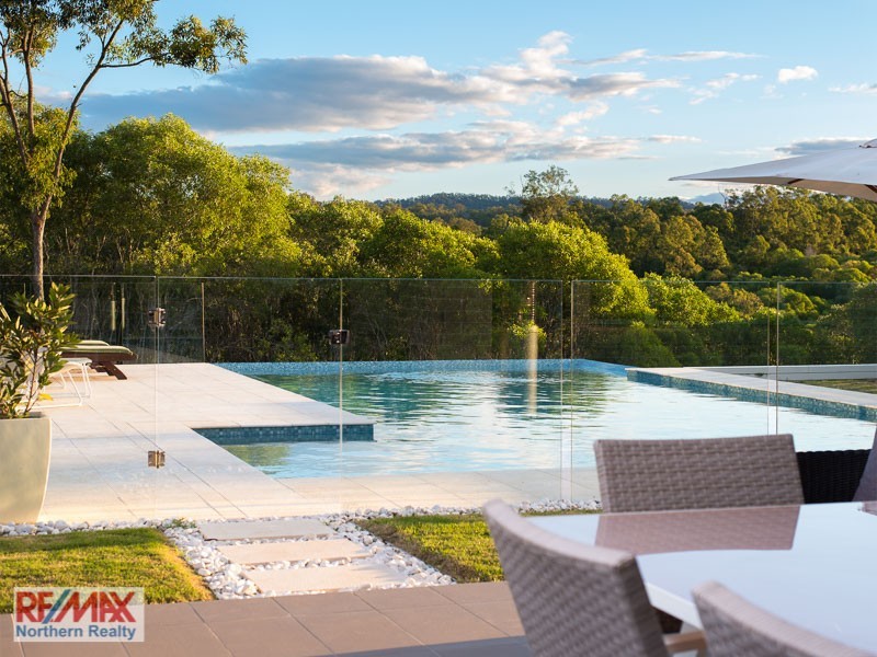 34 Hacker Rd, Cashmere QLD 4500